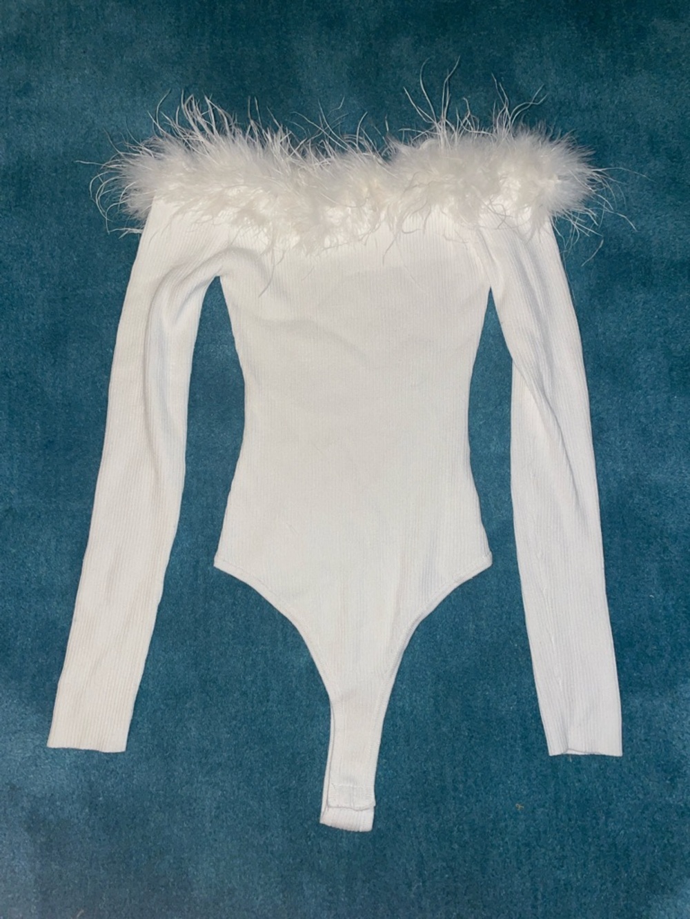 Altar'd State White Feather-Trim Ribbed Off-Shoulder Bodysuit
